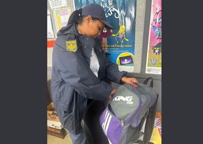 KwaNonqaba Police, K9 unit conduct school search