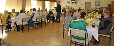 Edenhof-inwoners vier Lentedag met selfvoorbereide safari-ete