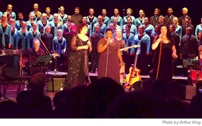 Divas en Suid-Kaap Kinderkoor skitter by KKNK