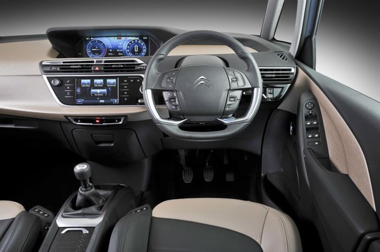 autodealer_1014_6.jpg