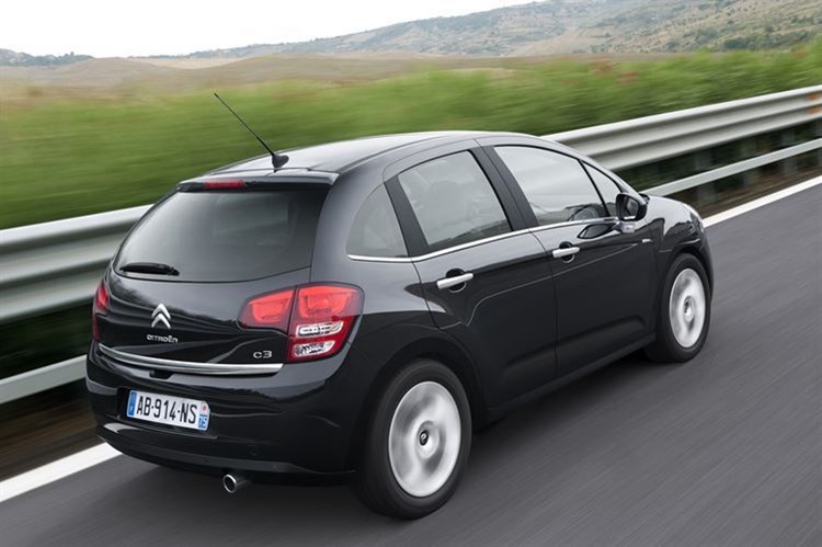 autodealer_1025_2.jpg