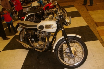 Classic cars and bikes to usher in festive season