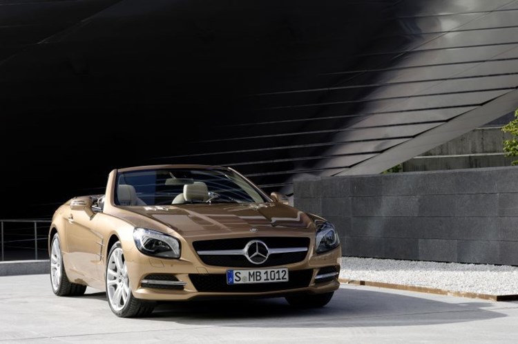 autodealer_1067_2.jpg