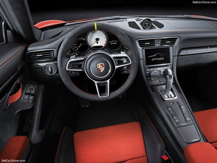 autodealer_1296_3.jpg