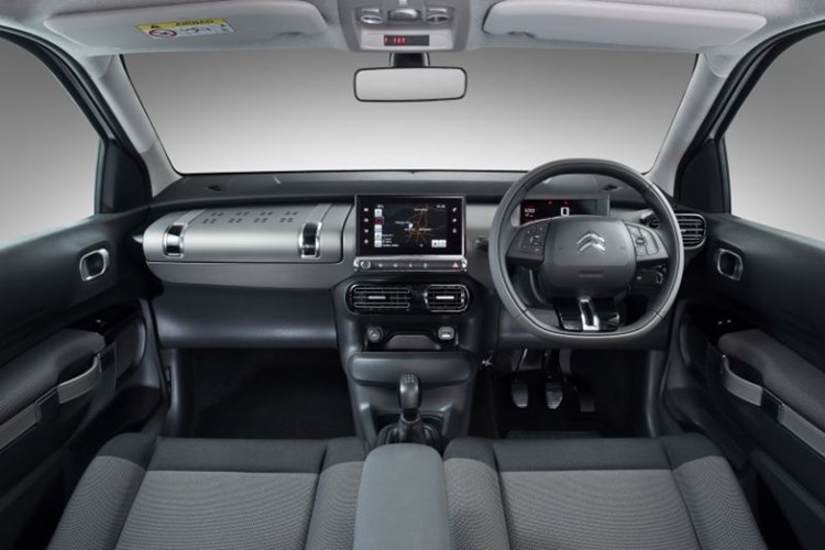 autodealer_1434_7.jpg