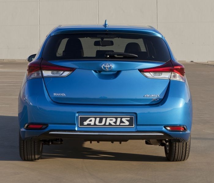autodealer_1447_2.jpg