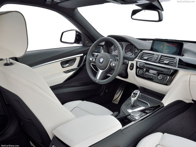 autodealer_1534_3.jpg