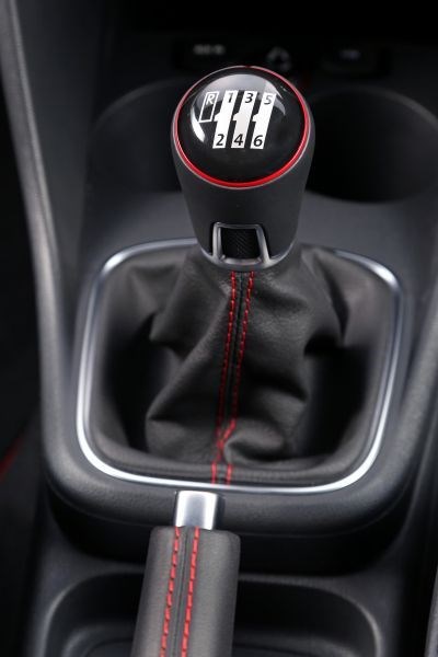 autodealer_1632_3.jpg