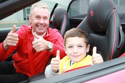 Six tips to keep your children busy when travelling