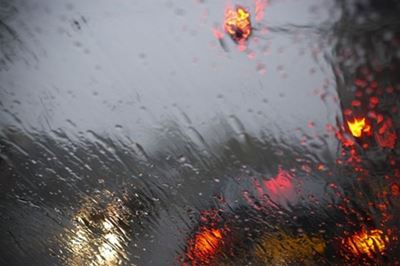 Extra vigilance is required when driving in wet weather