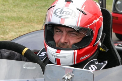 Racing fans ‘feel the rush’ at Dezzi’s