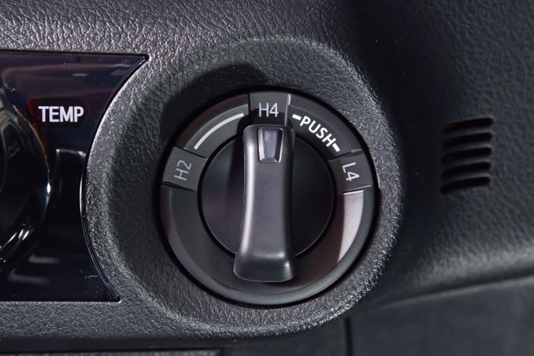 autodealer_2002_4.jpg