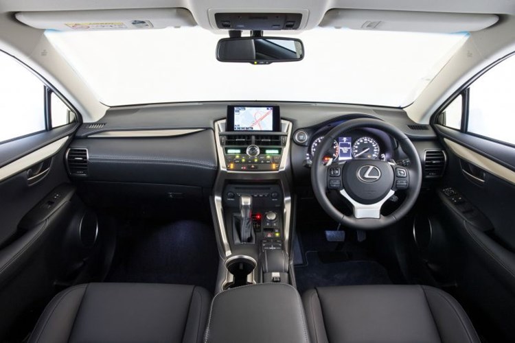autodealer_2019_6.jpg
