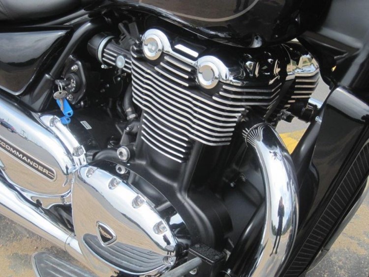 autodealer_2039_3.jpg
