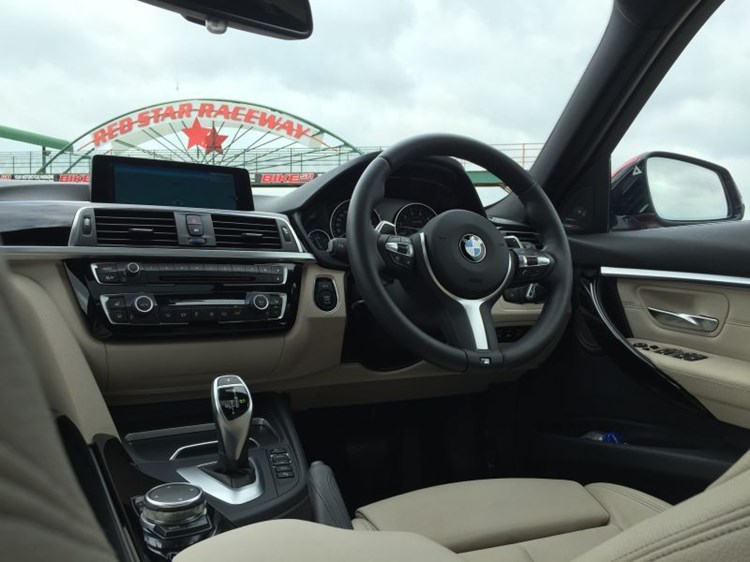 autodealer_2066_3.jpg