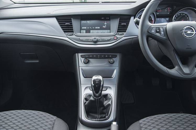 autodealer_2109_13.jpg