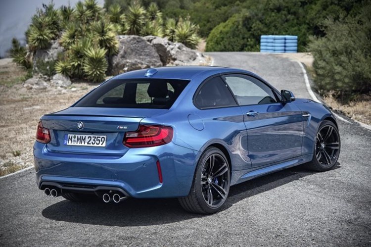 autodealer_2118_3.jpg