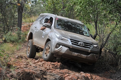 New Toyota Hilux vs Rust De Winter Jamboree
