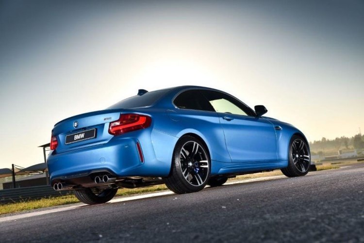 autodealer_2156_3.jpg