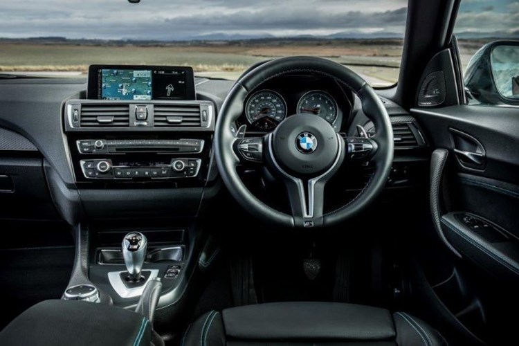 autodealer_2156_8.jpg
