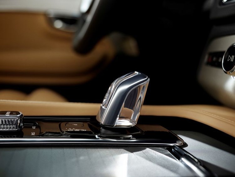 autodealer_2185_4.jpg