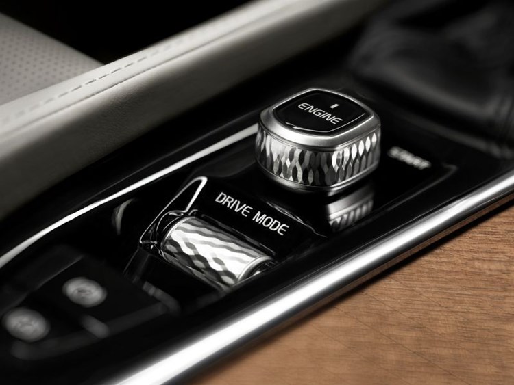 autodealer_2185_5.jpg