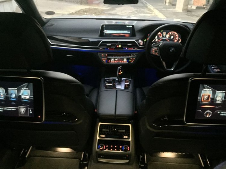 autodealer_2215_5.jpg