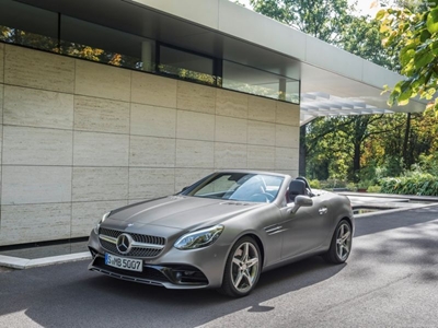 Mercedes-Benz SLK gets a new name and face