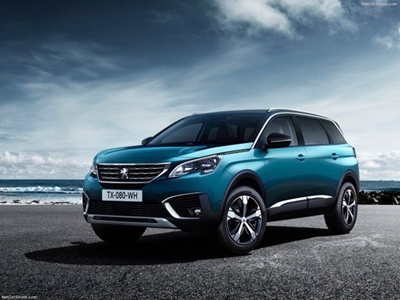 New Peugeot 5008 jumps segment 