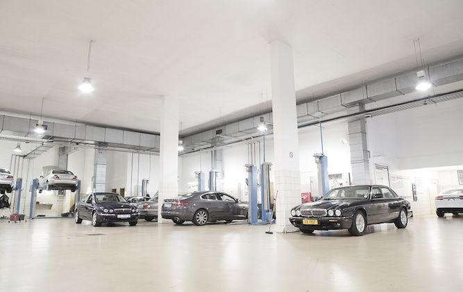 autodealer_2646_2.jpg