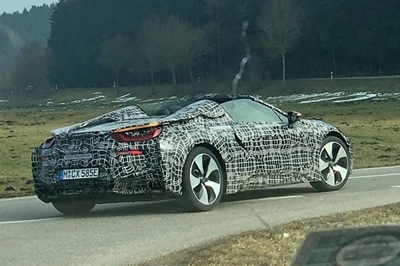 Open-top BMW i8 snapped for the first time