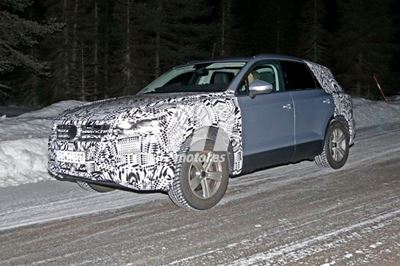 New Volkswagen Touareg sheds disguise ahead of possible end-of-year debut