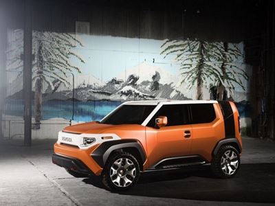 Futuristic Toyota FT-4X a homage to the FJ Cruiser