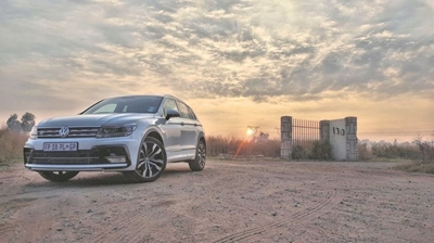 Tiguan a Golf GTI on stilts