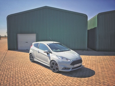 Ford Fiesta ST200 a true pocket rocket