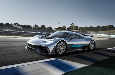 1 000 horsepower Mercedes-AMG Project One lands