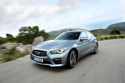 Infiniti goes for gold