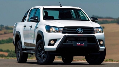 Aggressive Toyota Hilux SR Challenge bows in Brazil