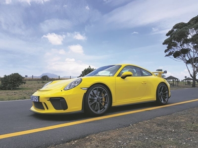 Flacht of fancy: The Porsche 911 GT3