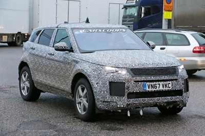 Refreshed Range Rover Evoque spied with Velar touches