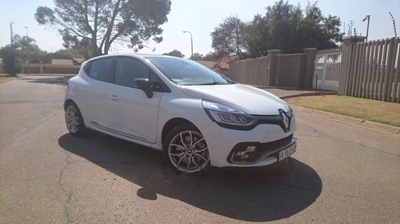Renault Clio RS 200 still a serious hot hatch