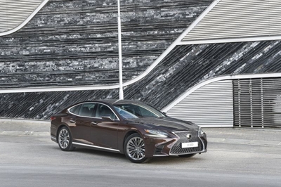 Polarising new Lexus LS wafts into South Africa
