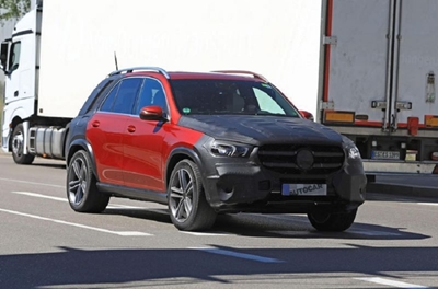 Next Mercedes-Benz GLE begins self-reveal