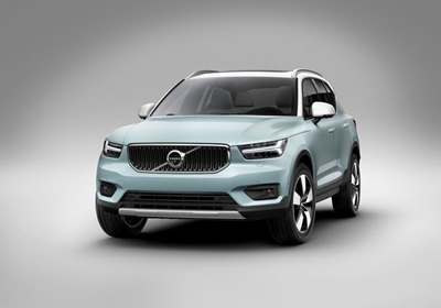 Volvo introduces entry-level XC40, cuts prices across range
