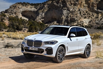 BMW prices all-diesel powered, all-new X5