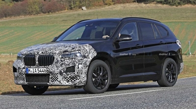 BMW’s smallest X model readying its new face