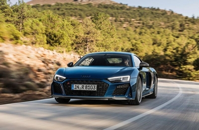 Audi reveals more aggressive, more powerful updated R8