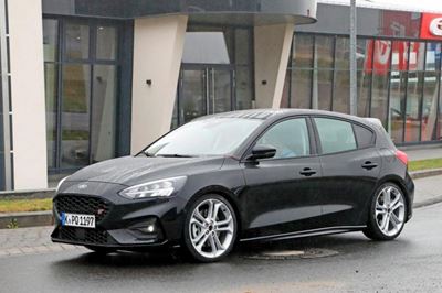 Latest u-turn shows Ford Focus ST will have auto ‘box