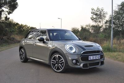 Five-door Mini Cooper S plays the deception game