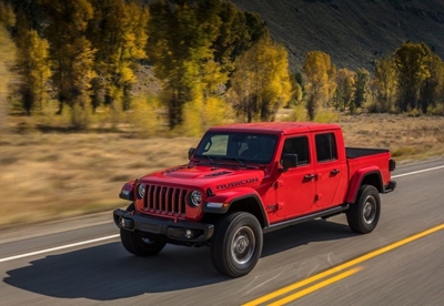 Jeep Gladiator enters pick-up battle in LA